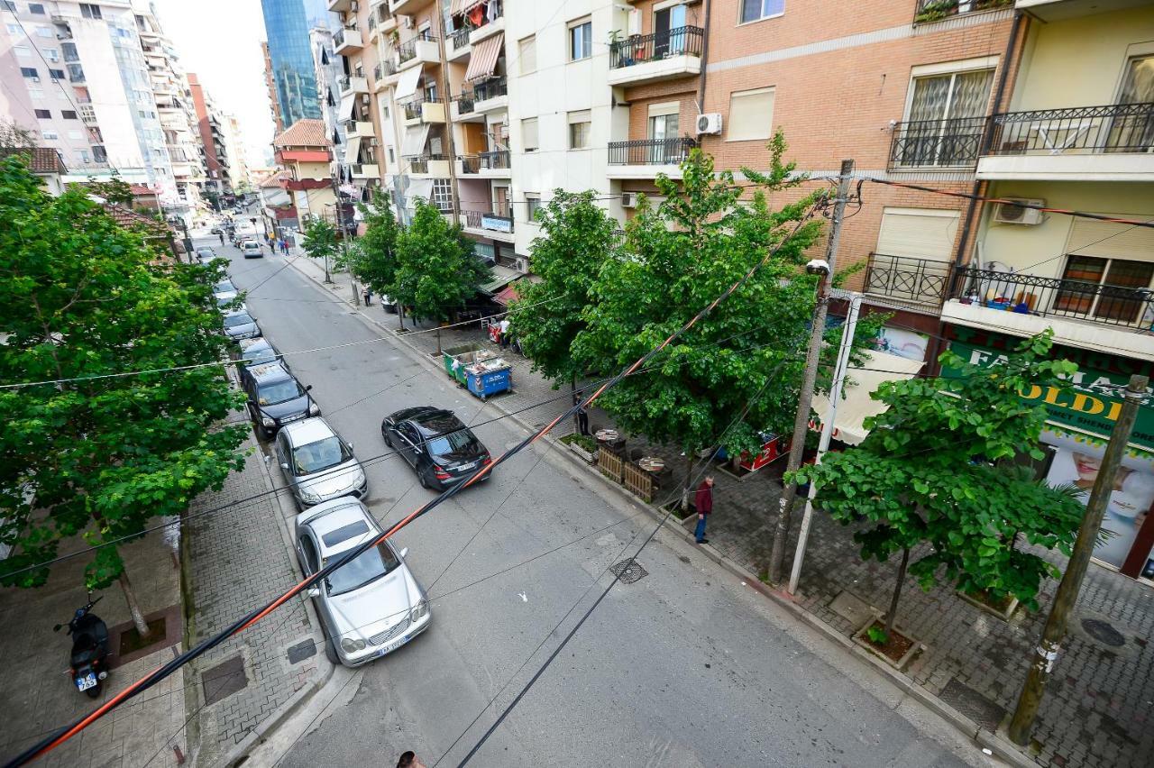 Hotel Niku Tirana Exterior foto